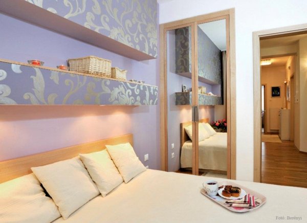 384670_297126350319297_1406815223_n