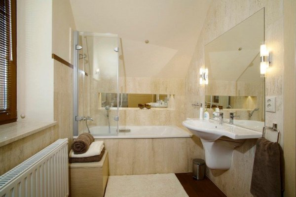 384975_295402447158354_652169374_n