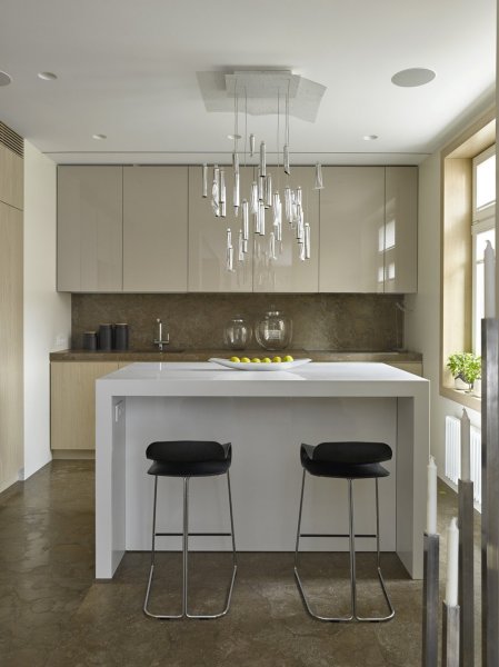 modern lakás természettel harmonizáló anyagok